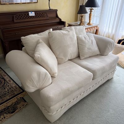 Cream Loveseat (LR-BM)