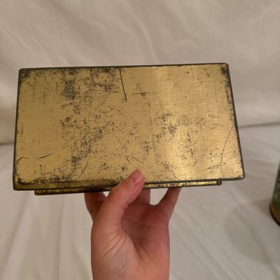 Vintage Cigarette and More Tins (LR-BM)