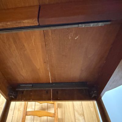 Round Mid-Century Style Kitchen Tables & Three Ladderback Chairs (BD-HS)