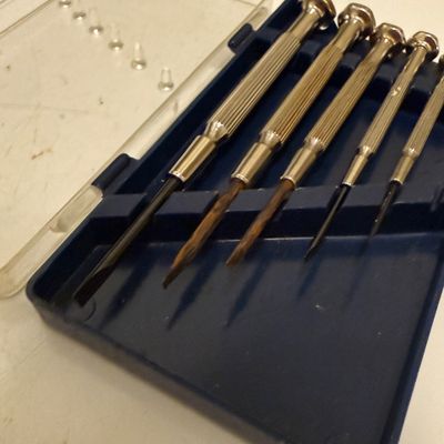Variety of Hand Tools (U-HS)