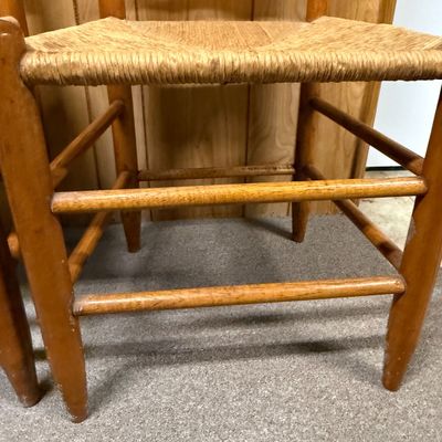 Round Mid-Century Style Kitchen Tables & Three Ladderback Chairs (BD-HS)