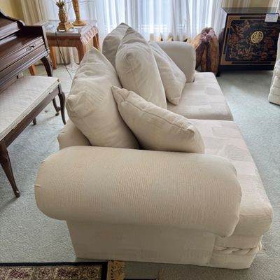 Cream Loveseat (LR-BM)