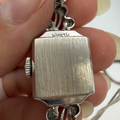 Helbros, Gobelin, and More Dainty Women’s Watches (ST-BR)