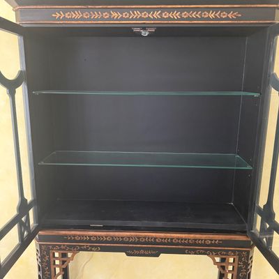 Chinese Chippendale Style Display Cabinet With Light (LR-BM)