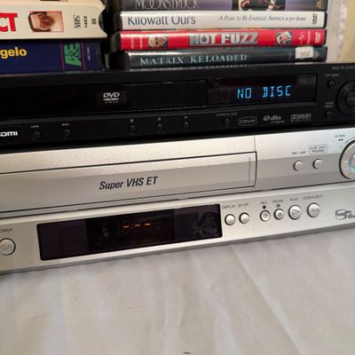 DVD & VHS Player with Tapes and DVD’s (LR-BM)