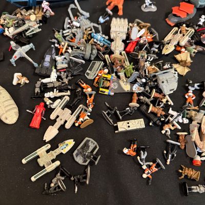 Star Wars Toys (D-BM)