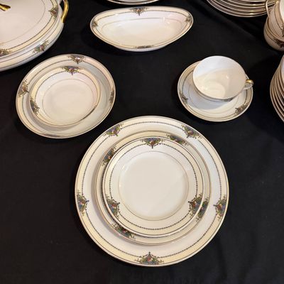 Noritake Gotham 87pc China Set (GB-BM)
