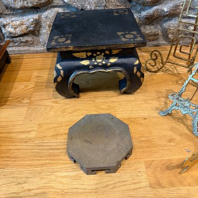 Variety of Ornate Stands incl. Bombay Company (D-BM)