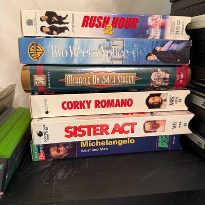 DVD & VHS Player with Tapes and DVD’s (LR-BM)