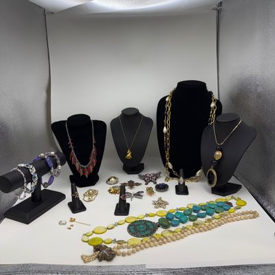 Glorious Costume Jewelry (ST-BM)