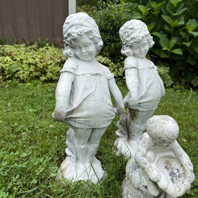 Three Girl Garden Statues (DG-BM)