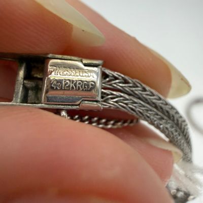 Helbros, Gobelin, and More Dainty Women’s Watches (ST-BR)