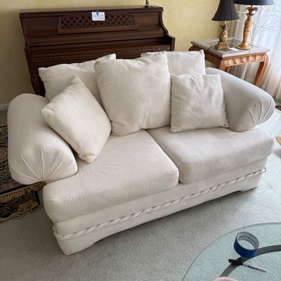 Cream Loveseat (LR-BM)
