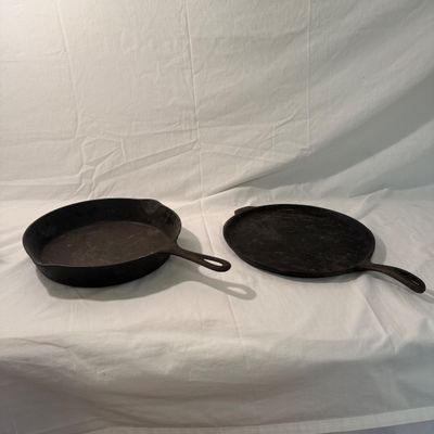 Two Cast Iron Pans (BR2-BM)