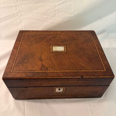 Wooden Jewelry Box with Mother of Pearl Inlay (BR2-BM)