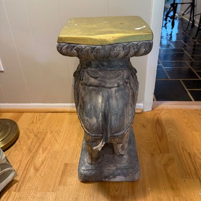 Painted Elephant Pedestal (D-BM)