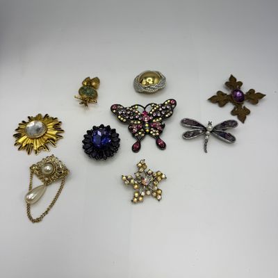 Glorious Costume Jewelry (ST-BM)