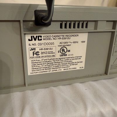DVD & VHS Player with Tapes and DVD’s (LR-BM)