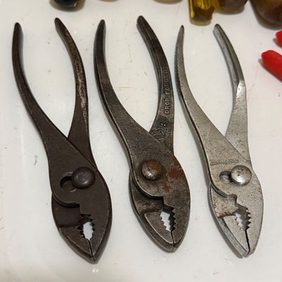 Variety of Hand Tools (U-HS)