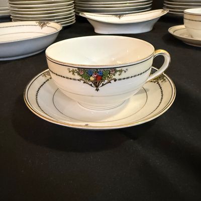 Noritake Gotham 87pc China Set (GB-BM)