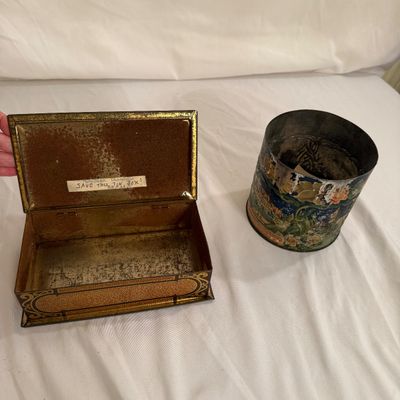 Vintage Cigarette and More Tins (LR-BM)
