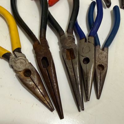 Variety of Hand Tools (U-HS)
