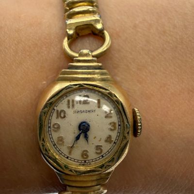 Helbros, Gobelin, and More Dainty Women’s Watches (ST-BR)