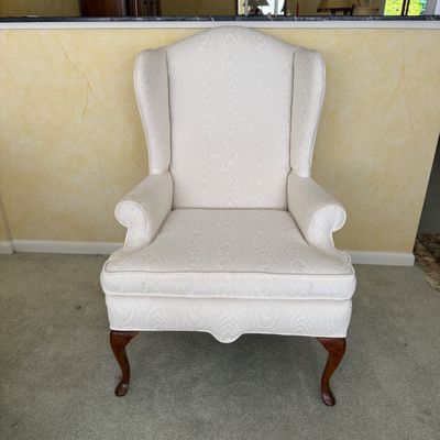 Queen Anne Style White Upholstered Wing Back Chair (LR-BM)
