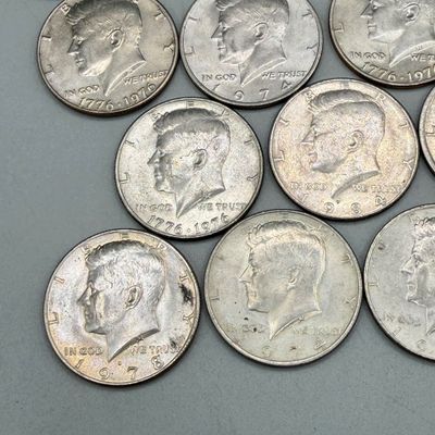 LOT 22: Lot of 23 Kennedy Half Dollars - 1970s-80s