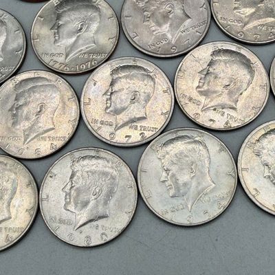 LOT 22: Lot of 23 Kennedy Half Dollars - 1970s-80s