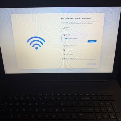 HP Laptop with 17” Screen & Stand (LR-MG)