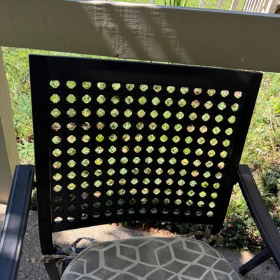 Two Aluminum Chairs & Table (H-MG)