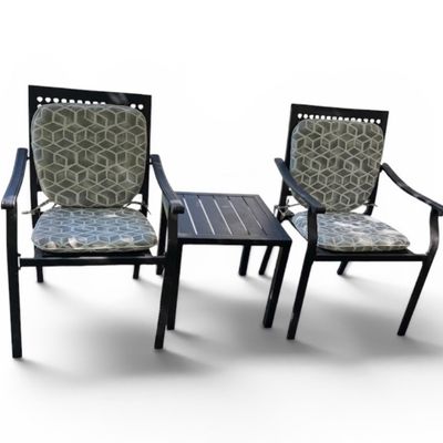 Two Aluminum Chairs & Table (H-MG)