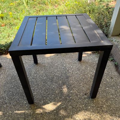 Two Aluminum Chairs & Table (H-MG)
