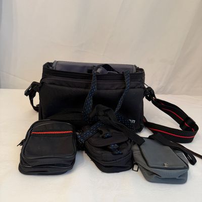 Nikon Zoom Touch 470 & Nikon Tele Touch 35MM Cameras With Carrying Cases (GB-MG)