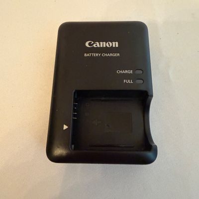 Canon SX40HS Digital Camera With Case & Charger (GB-MG)
