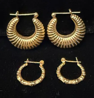 14K YG Two Pair Of Ribbed Hoop Earrings