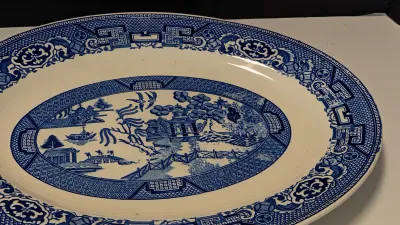 6 Plates - Homer Laughlin Made In USA (4) L 48 N 8 & (2) A 49 N 6 - Plates