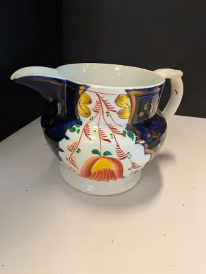 Gaudy Welsh British Pottery Bone China Tulip Pattern