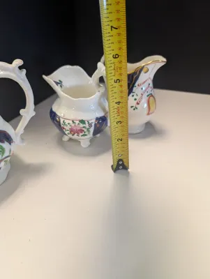 Gaudy Welsh British Pottery Bone China Tulip Pattern