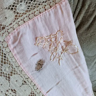 LOT 153: Vintique Tatting and Crocheted Doilies & More