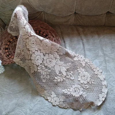 LOT 153: Vintique Tatting and Crocheted Doilies & More