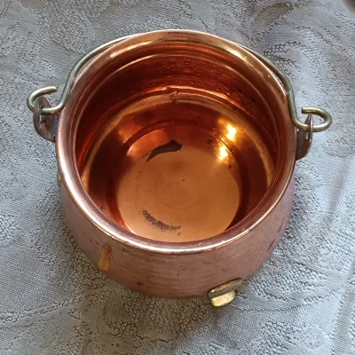 LOT 152: Country Kitchen Collection