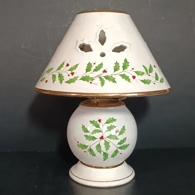 LOT 148: Lenox Holiday Trivet, Trinket Dish, Candle Lamp & Vase