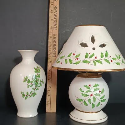 LOT 148: Lenox Holiday Trivet, Trinket Dish, Candle Lamp & Vase