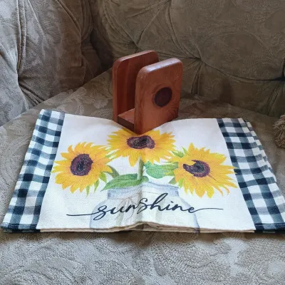 LOT 152: Country Kitchen Collection