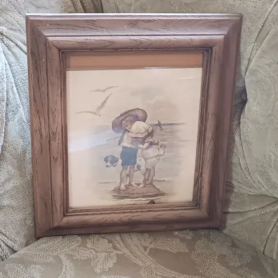 LOT 144: Beach-Themed Decor