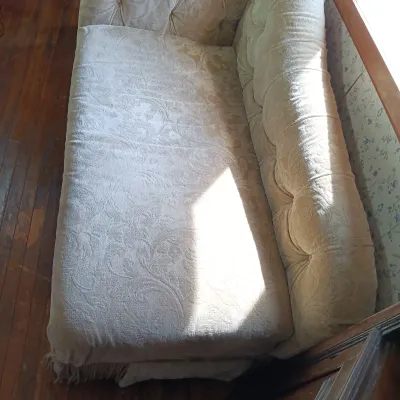 LOT 139: Victorian-Inspired Chaise Lounge Chair