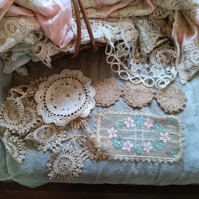LOT 153: Vintique Tatting and Crocheted Doilies & More