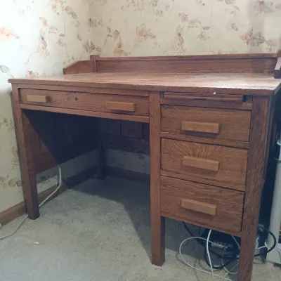 LOT 33: Antique/Vintage Wood Desk